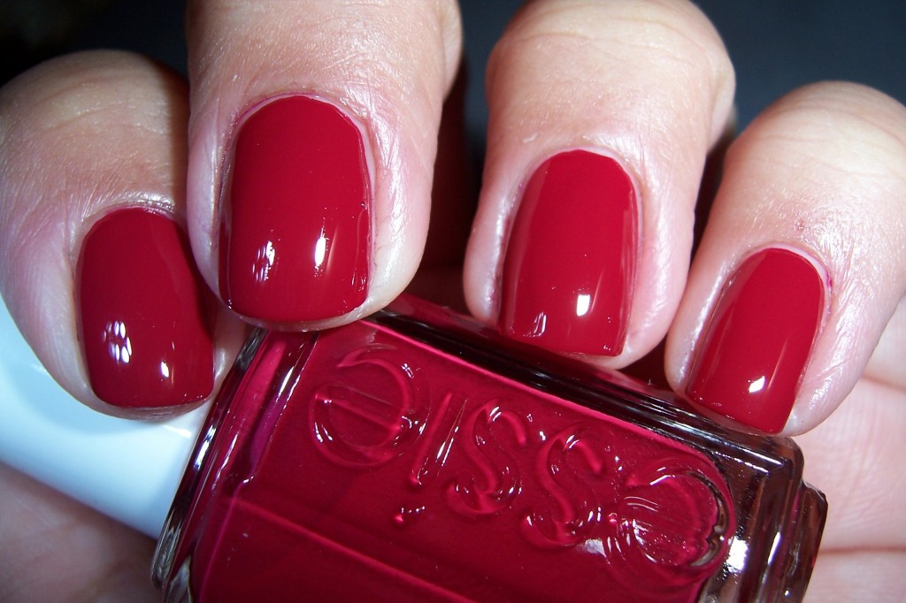 Essie Reds Nail Color - Size Matters - wide 2