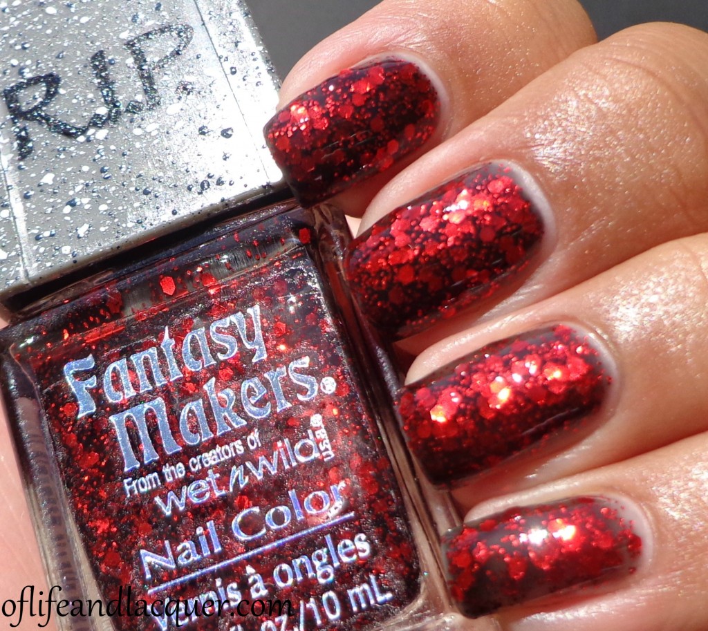 Wet N Wild Fantasy Makers Halloween 2012 - Of Life And Lacquer