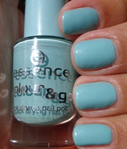 essence You Belong To Me Swatch